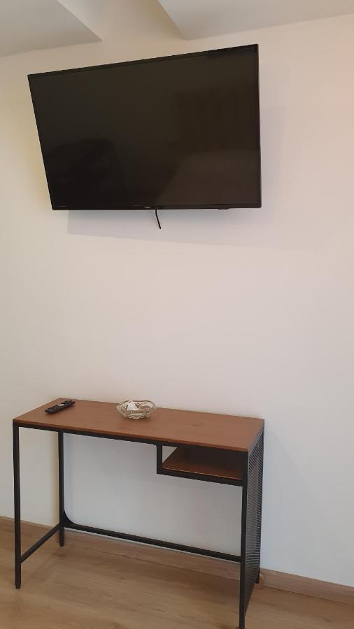 Il Cortiletto 2 Apartments Калольциокорте Экстерьер фото