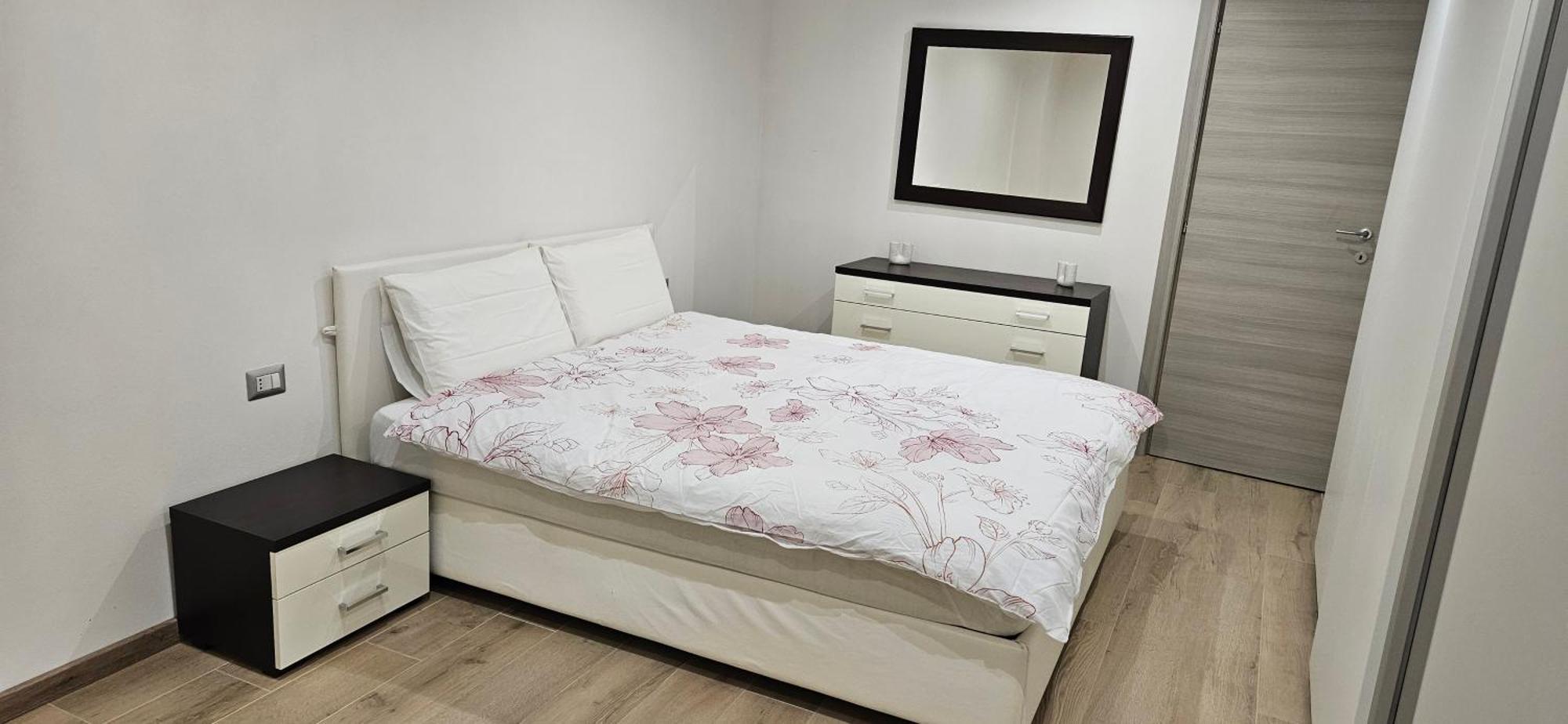 Il Cortiletto 2 Apartments Калольциокорте Экстерьер фото